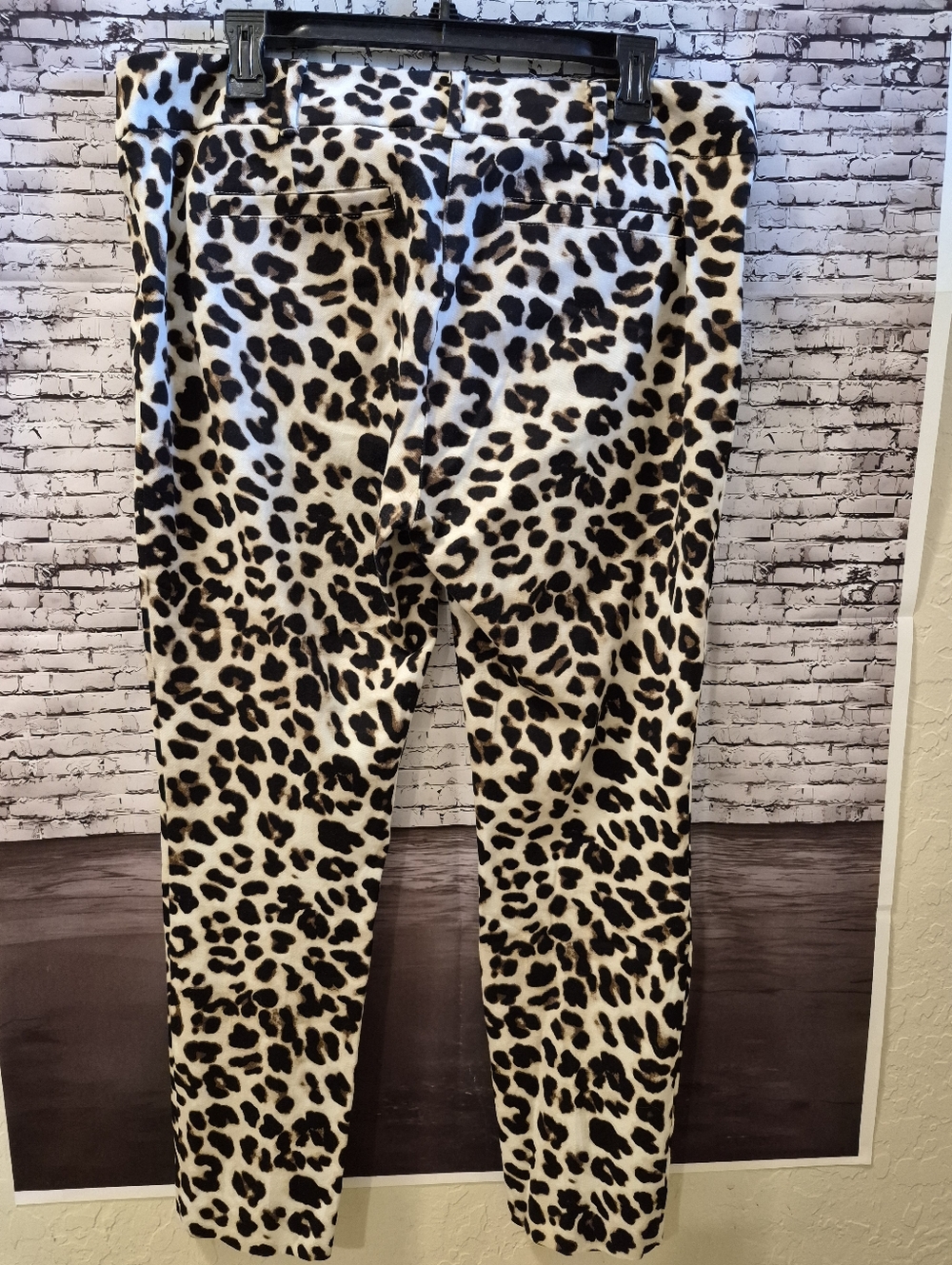 New York & Company Leopard Print Slim Pants Size 12 - Picture 6 of 6